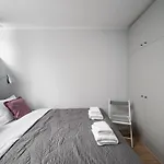 Metro Swietokrzyska Comfort By Bookinghost Appartement