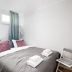 Metro Swietokrzyska Comfort By Bookinghost Appartement Warschau
