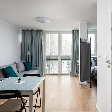 Apartment Metro Swietokrzyska Comfort Warsaw