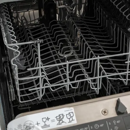 Metro Swietokrzyska Comfort By Bookinghost