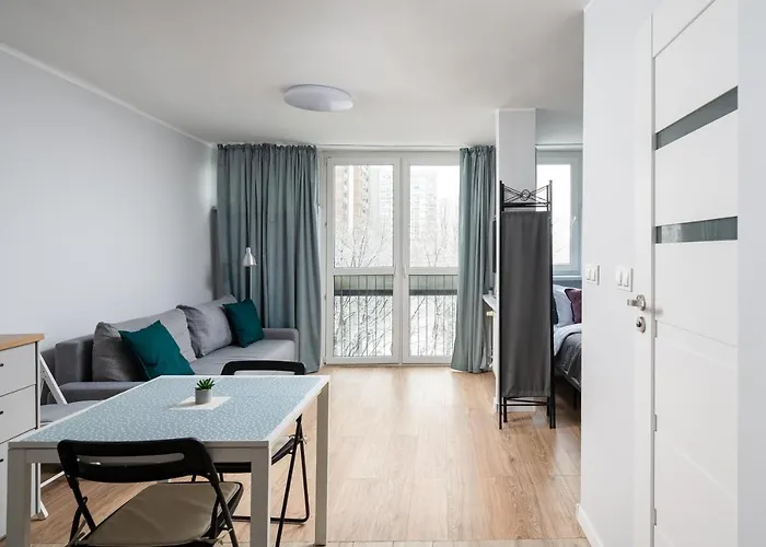 Apartment Metro Swietokrzyska Comfort By Bookinghost Warsaw